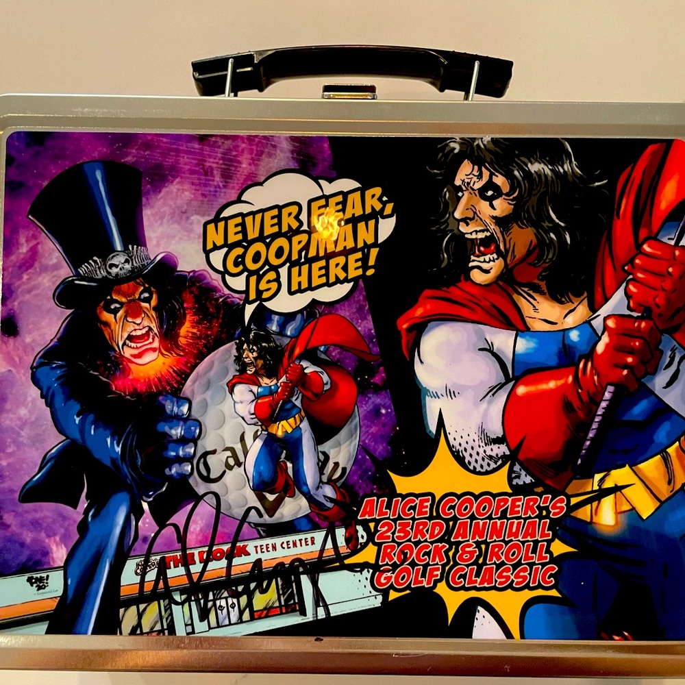 Signed Alice Cooper Lunchbox & Thermos Collectable